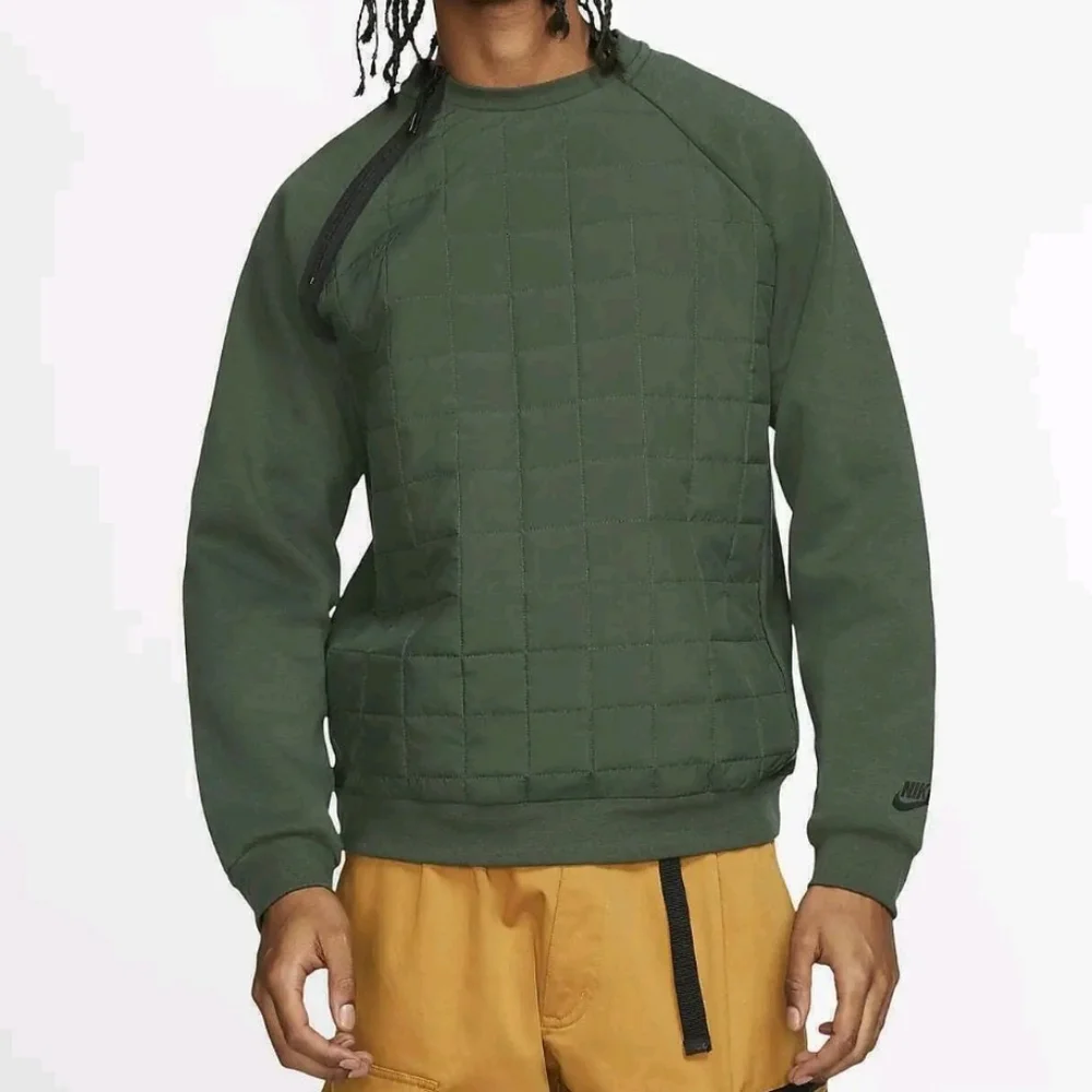 Nike sportswear tech